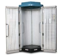 Přístroj na léčbu lupénky PUVA terapií